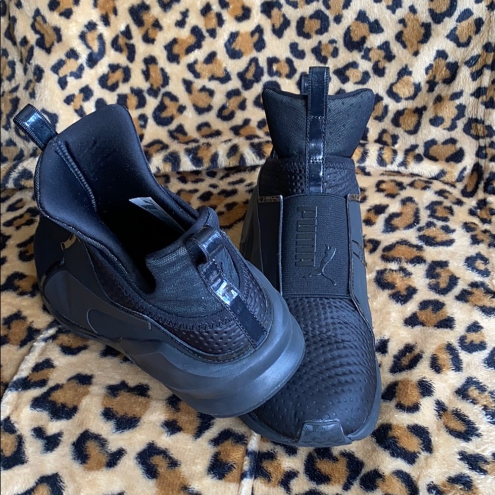 Puma Women’s fierce Core high top sneakers size 8